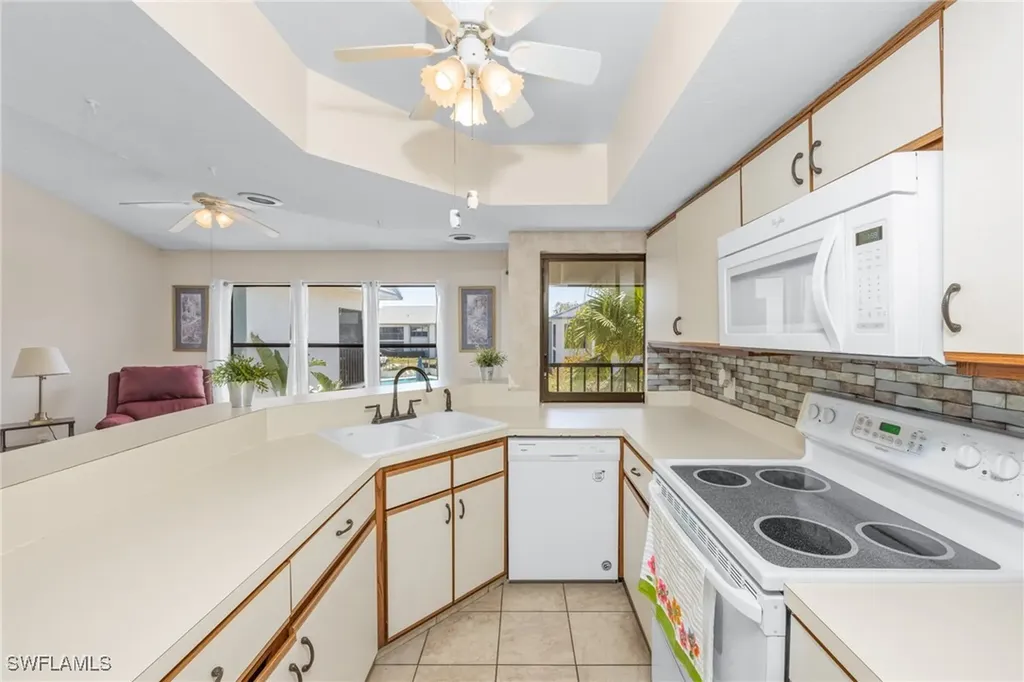 13391 Gateway Drive Fort Myers FL 33919