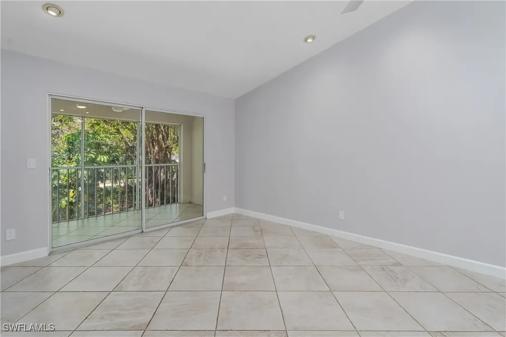 1706 Kings Lake Boulevard Naples FL 34112