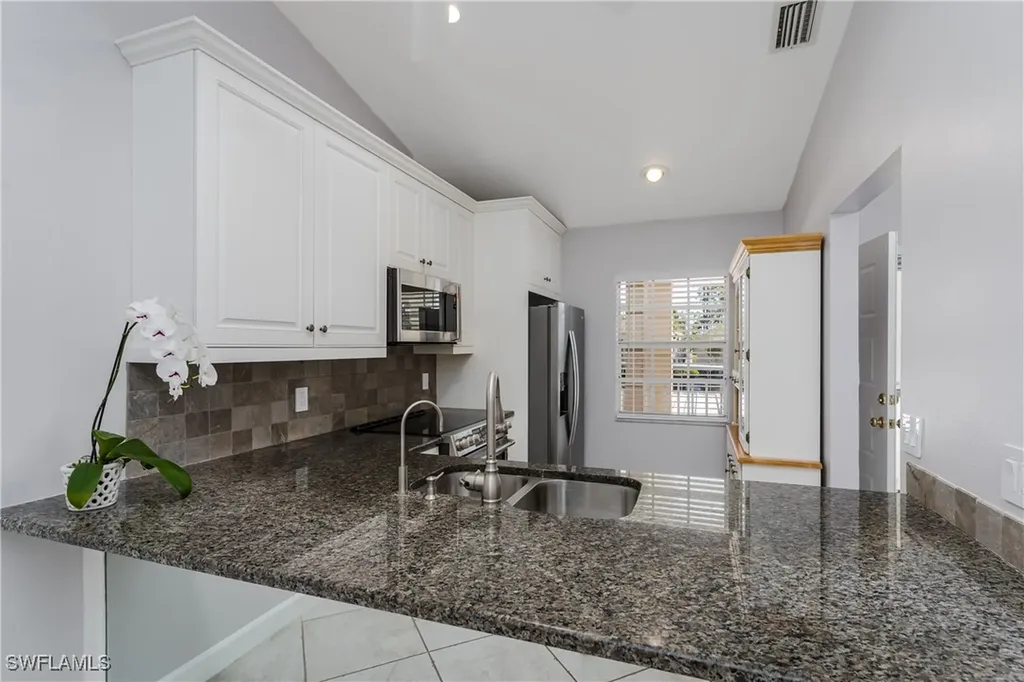 1706 Kings Lake Boulevard Naples FL 34112