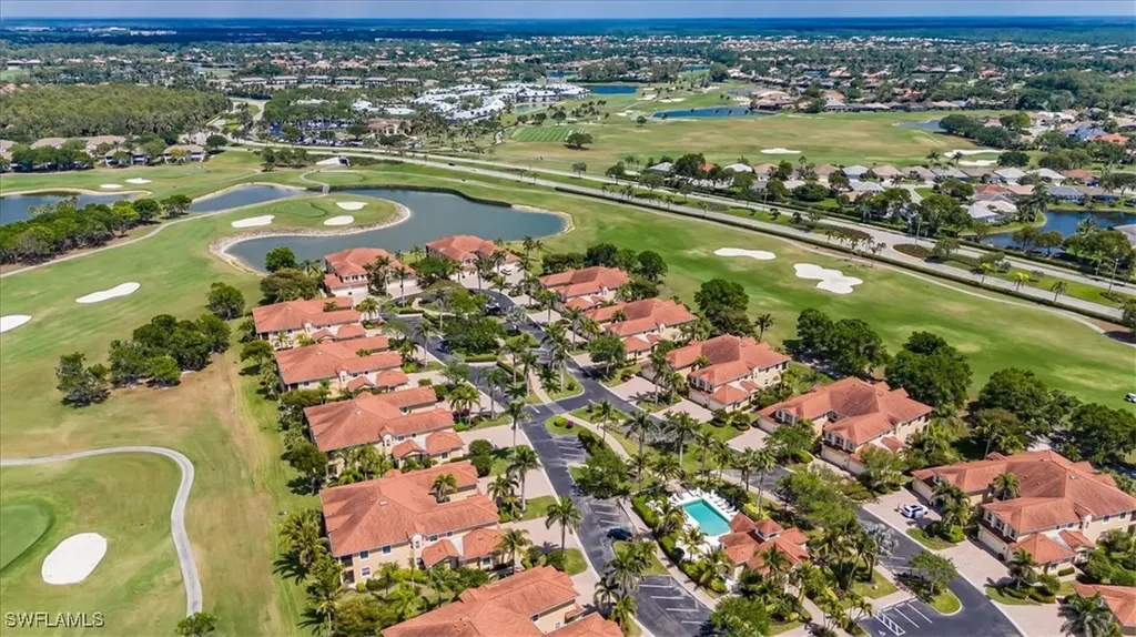 Naples FL, 8637 Champions Point, Unit 902