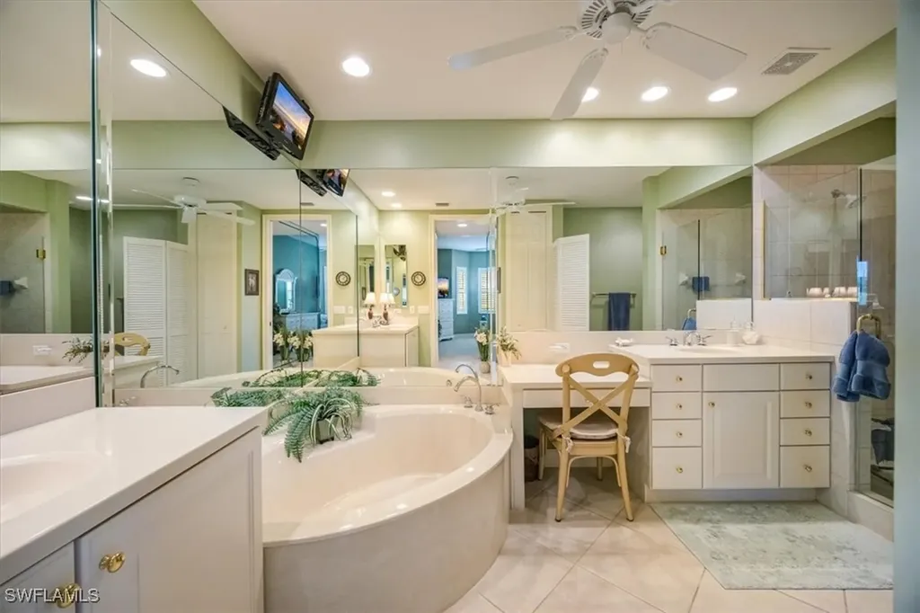 8637 Champions Point Naples FL 34113