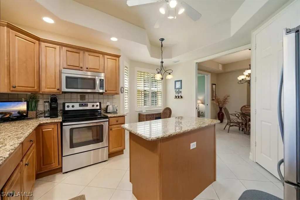 8637 Champions Point Naples FL 34113