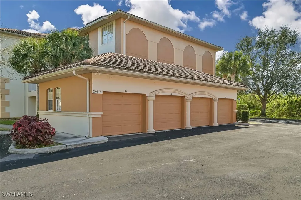 3957 Pomodoro Circle Cape Coral FL 33909