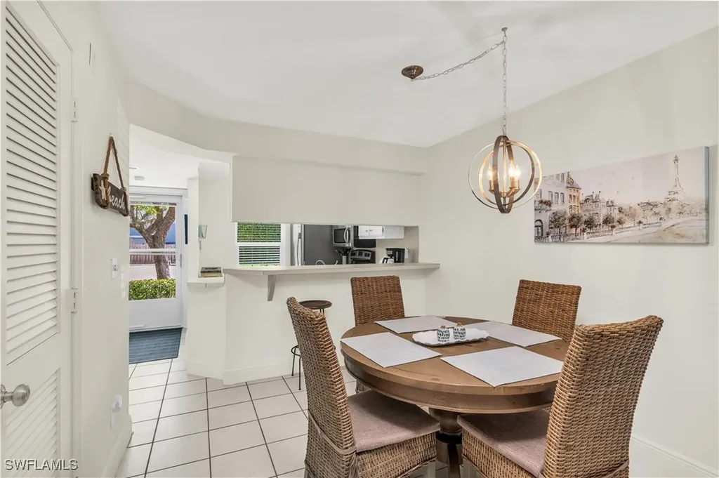 661 W Elkcam Circle Marco Island FL 34145