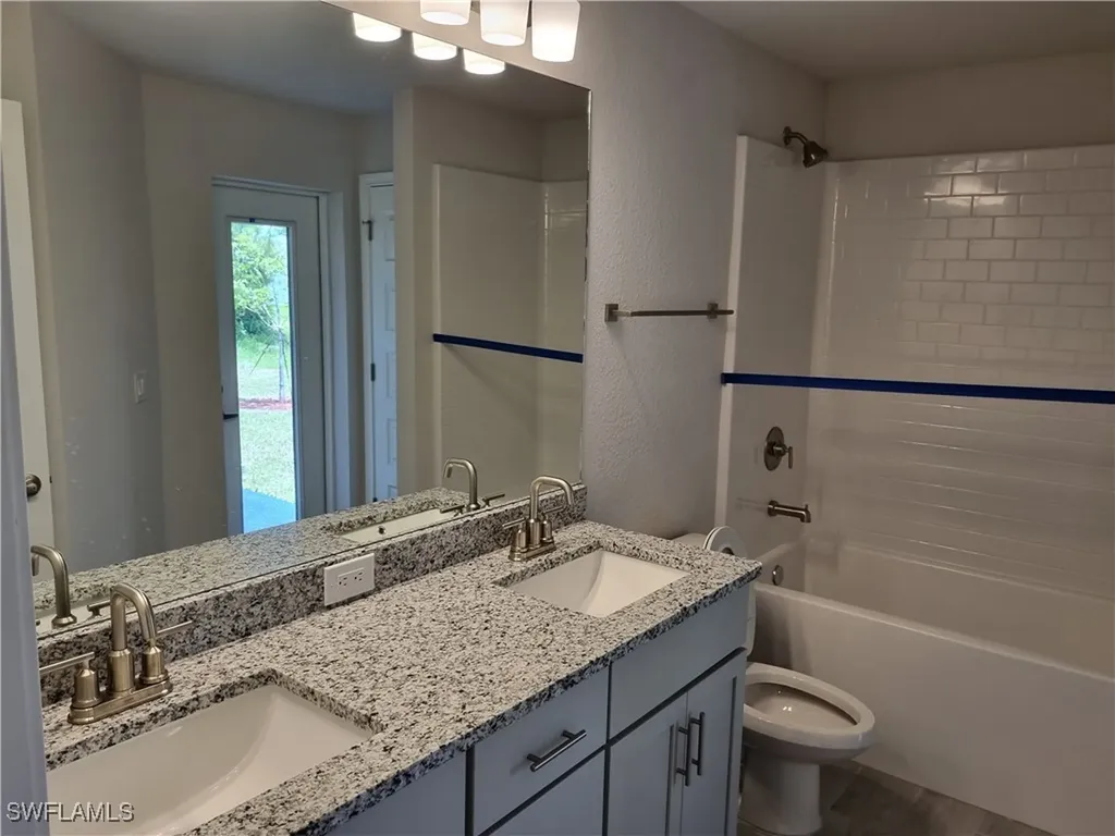 4013 NW 37th Avenue Cape Coral FL 33993