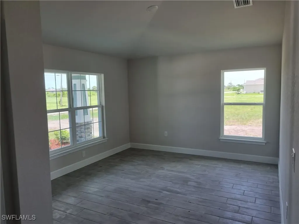4013 NW 37th Avenue Cape Coral FL 33993