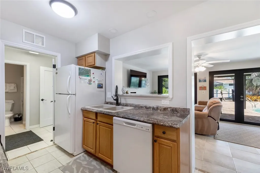 83 8th Street Bonita Springs FL 34134