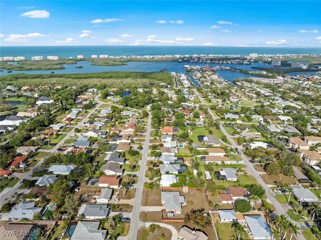 83 8th Street Bonita Springs FL 34134