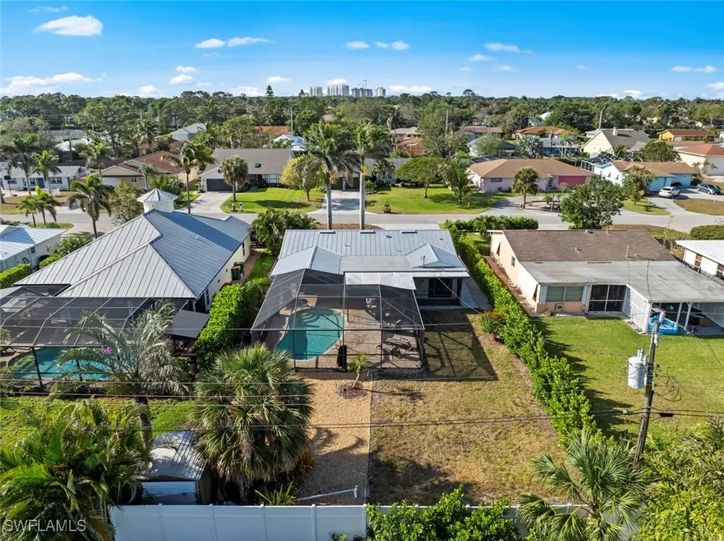 83 8th Street Bonita Springs FL 34134