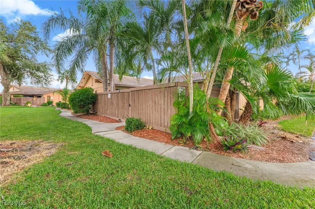 17304 Timber Oak Lane Fort Myers FL 33908