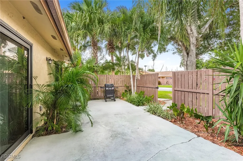 17304 Timber Oak Lane Fort Myers FL 33908