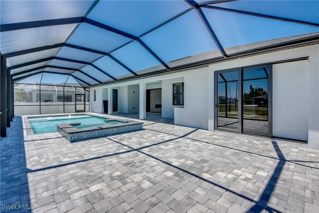 17 NW 36th Avenue Cape Coral FL 33993