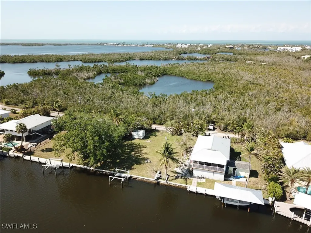 8069 Judge Bean Road Bokeelia FL 33922