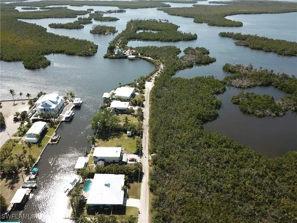 8069 Judge Bean Road Bokeelia FL 33922