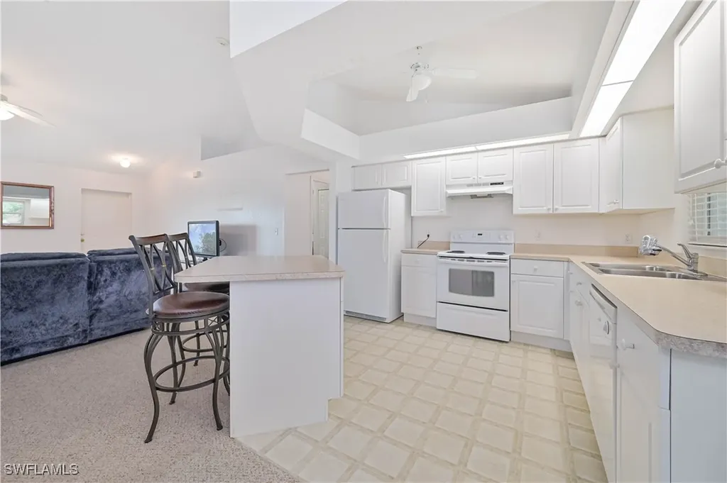 1025 NW 21st Terrace Cape Coral FL 33993