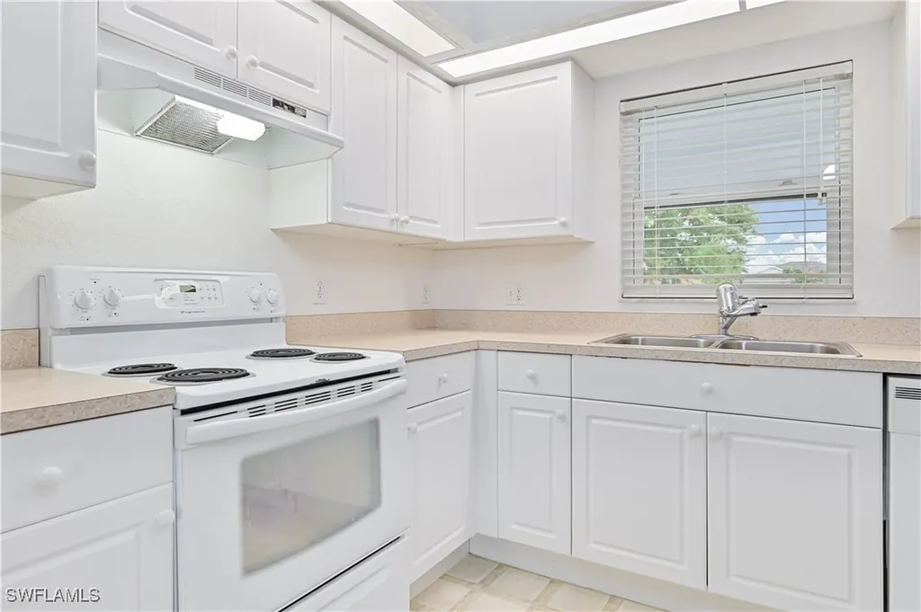 1025 NW 21st Terrace Cape Coral FL 33993