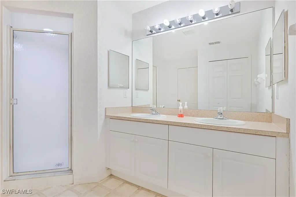1025 NW 21st Terrace Cape Coral FL 33993