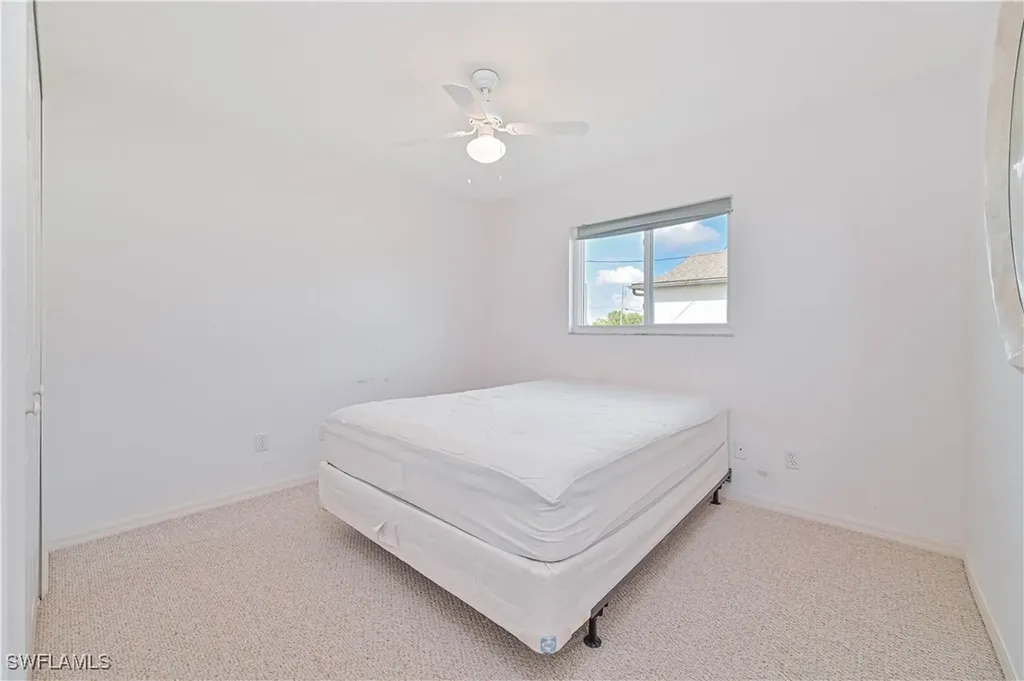 1025 NW 21st Terrace Cape Coral FL 33993
