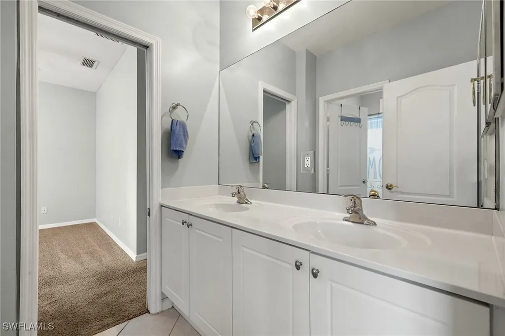 8940 Spring Mountain Way Fort Myers FL 33908