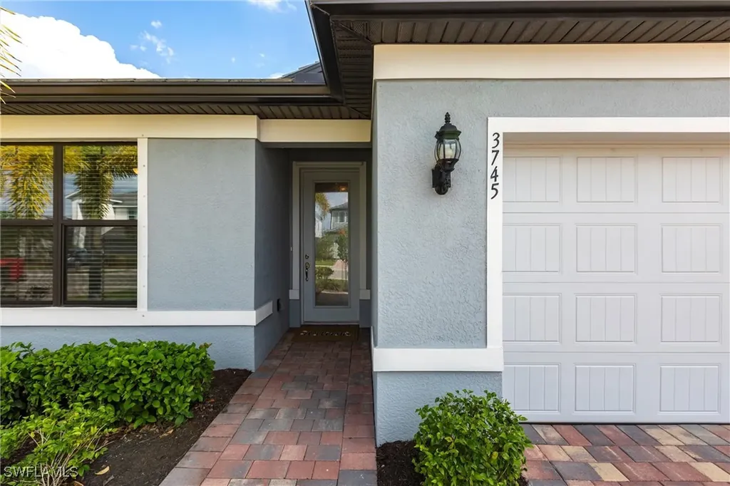 3745 Passion Vine Drive Alva FL 33920