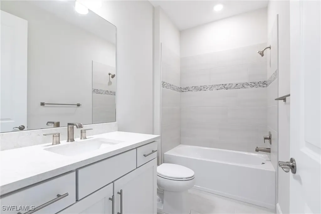 3745 Passion Vine Drive Alva FL 33920