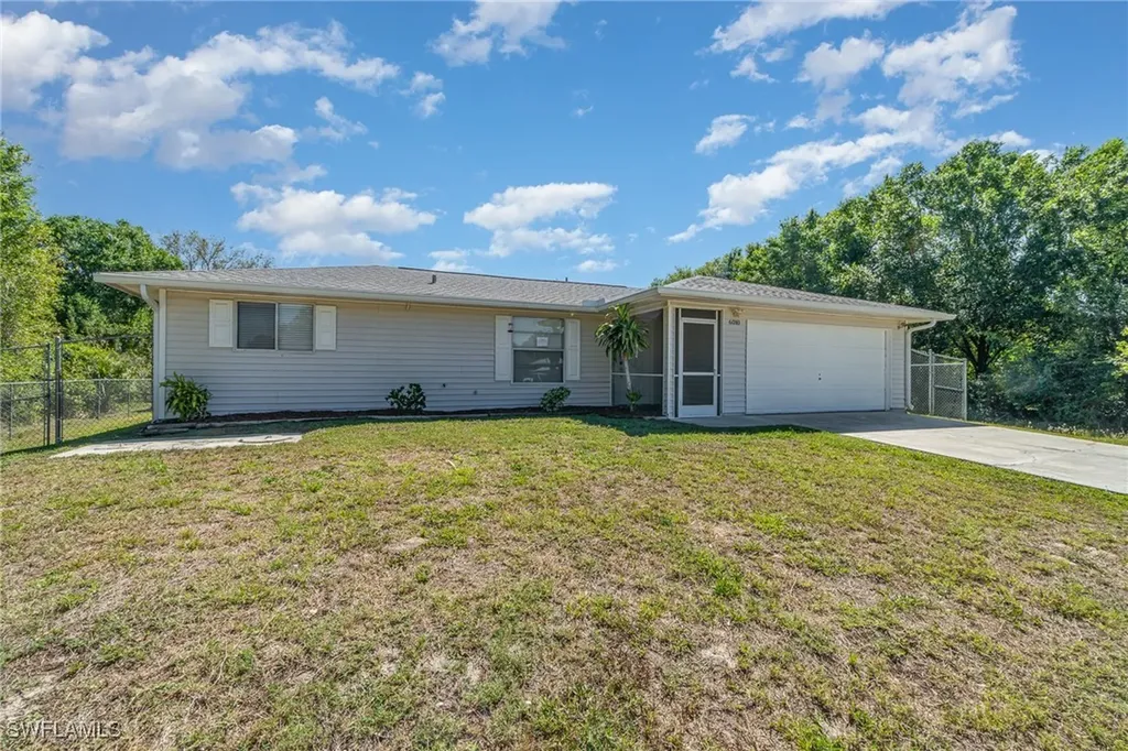 6010 Latimer Avenue Fort Myers FL 33905