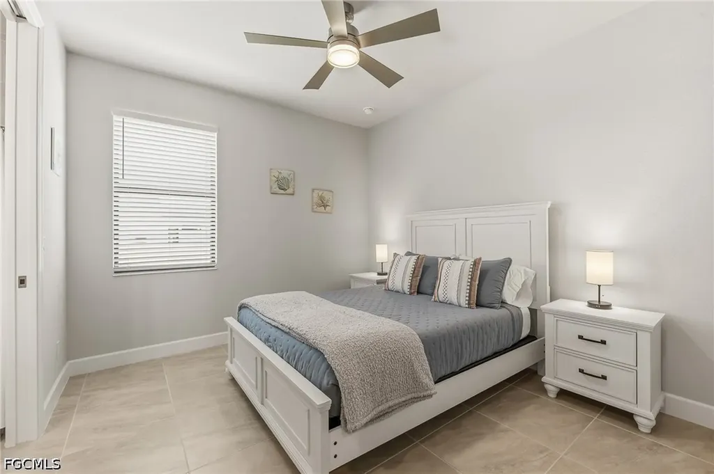 1319 NW 40th Place Cape Coral FL 33993