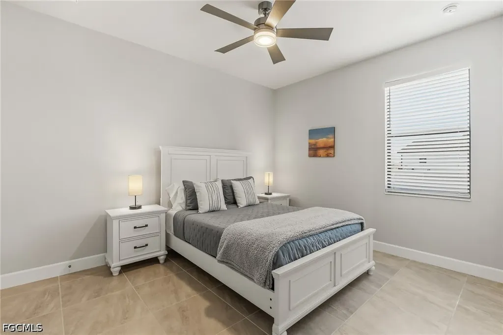 1319 NW 40th Place Cape Coral FL 33993