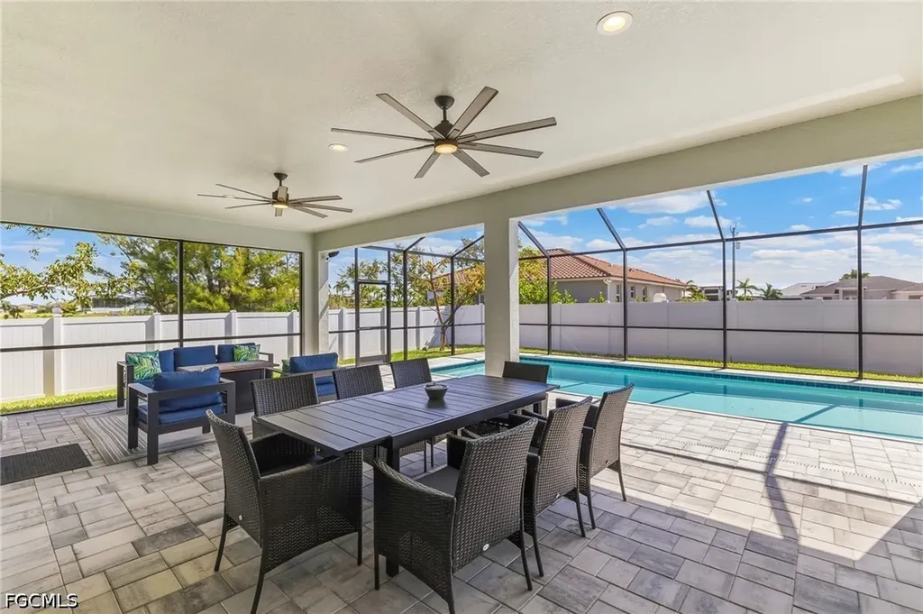 1319 NW 40th Place Cape Coral FL 33993