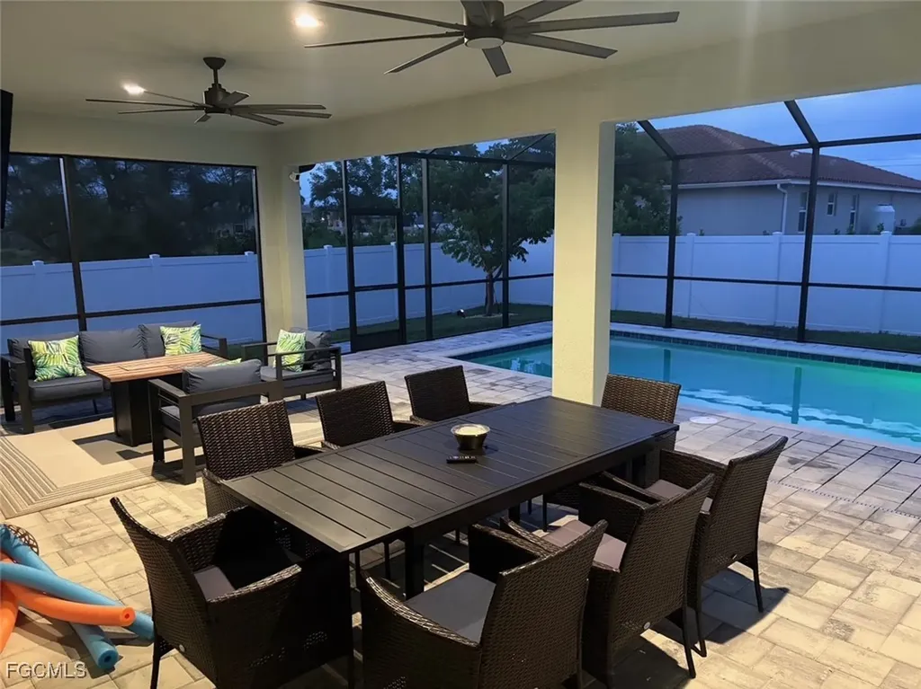 1319 NW 40th Place Cape Coral FL 33993