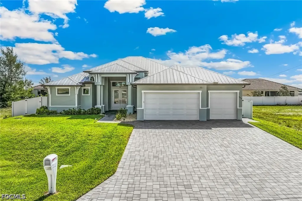 1319 NW 40th Place Cape Coral FL 33993