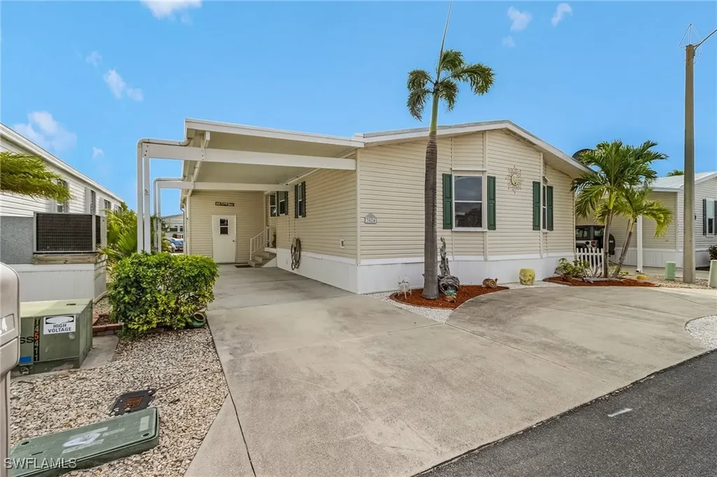 3024 Sloop Lane St. James City FL 33956