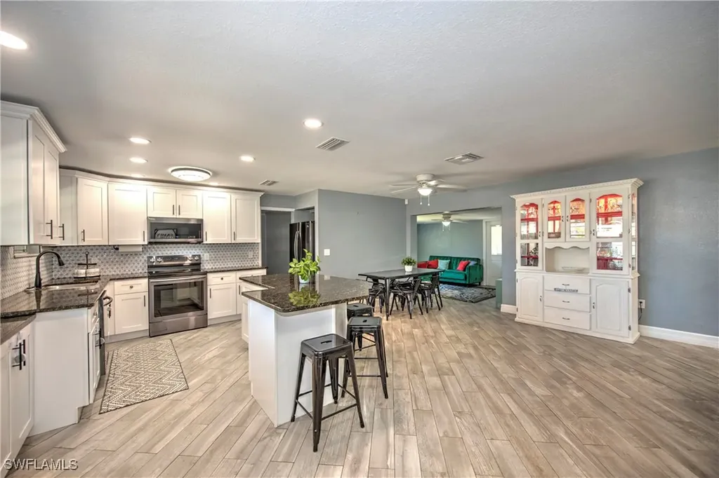 4855 Hampton Court Fort Myers FL 33907