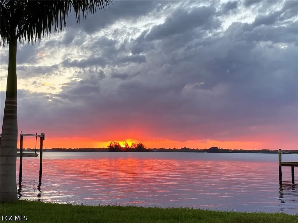4449 E Riverside Drive Fort Myers FL 33905