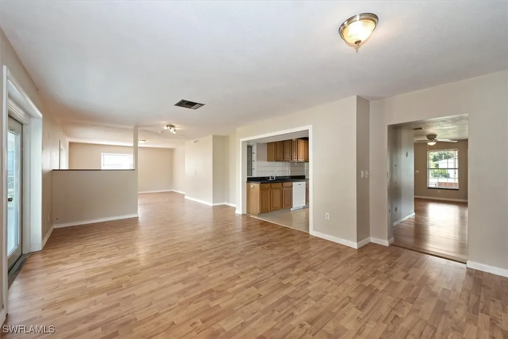 631 SE 34th Terrace Cape Coral FL 33904