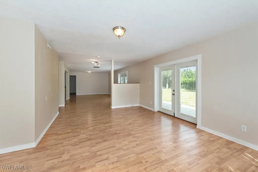 631 SE 34th Terrace Cape Coral FL 33904