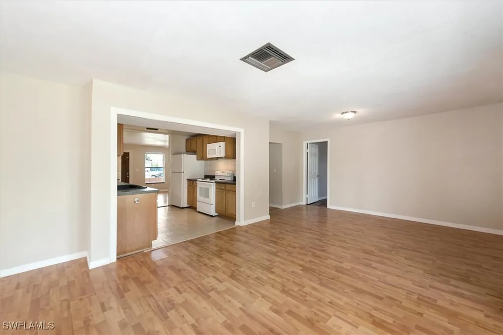 631 SE 34th Terrace Cape Coral FL 33904