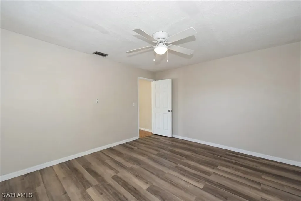 631 SE 34th Terrace Cape Coral FL 33904