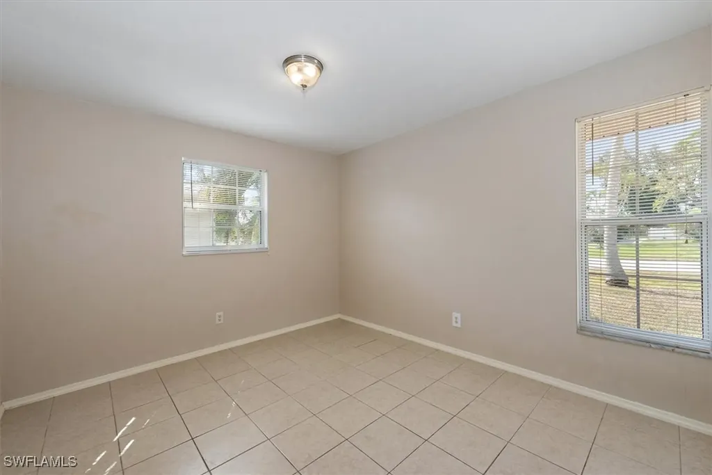 631 SE 34th Terrace Cape Coral FL 33904