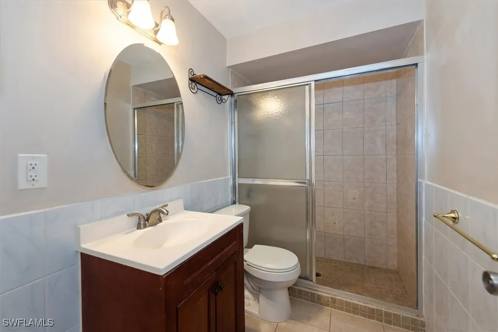 631 SE 34th Terrace Cape Coral FL 33904