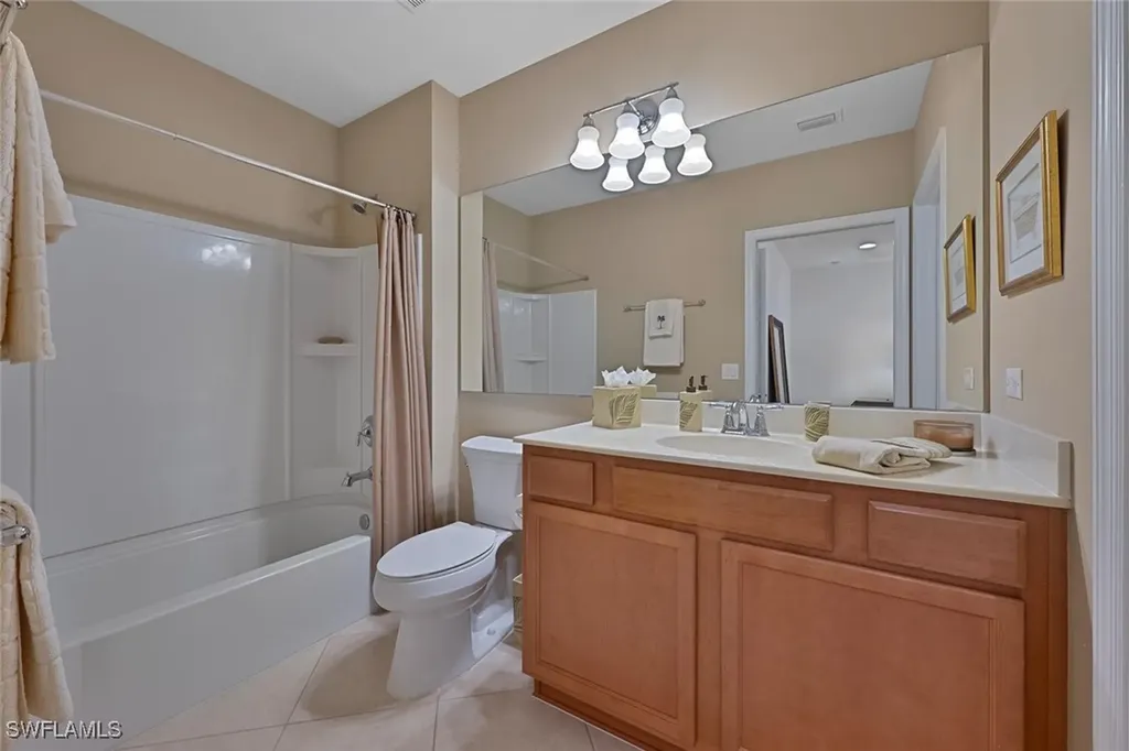 7237 Bellini Way Naples FL 34114