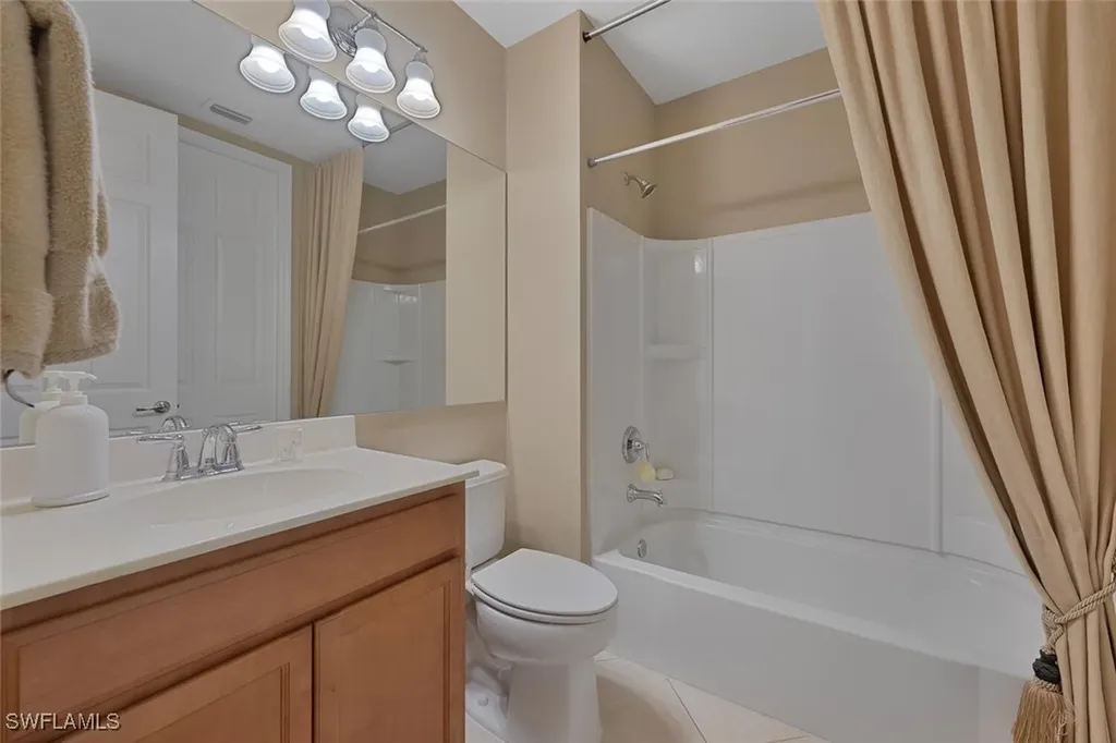 7237 Bellini Way Naples FL 34114