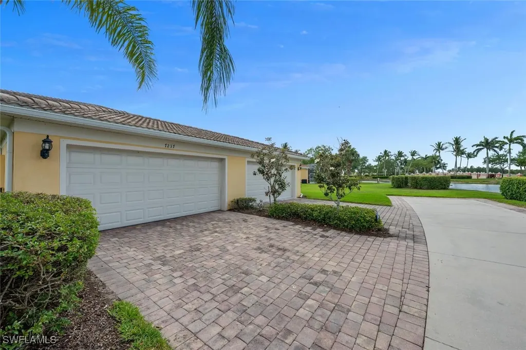 7237 Bellini Way Naples FL 34114