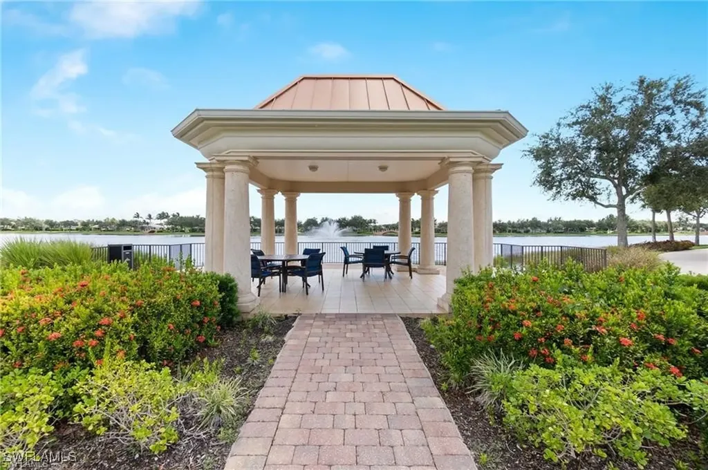 7237 Bellini Way Naples FL 34114
