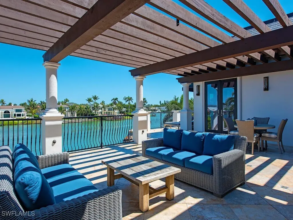 3565 Fort Charles Drive Naples FL 34102