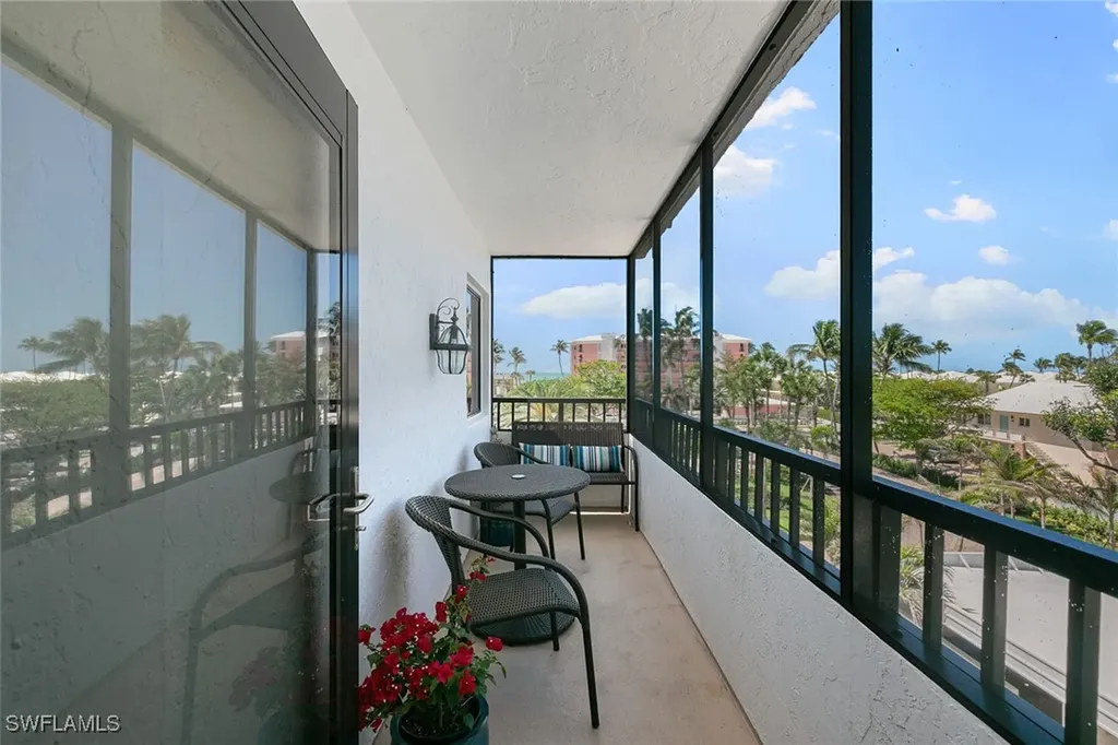 2400 Gulf Shore Boulevard N Naples FL 34103