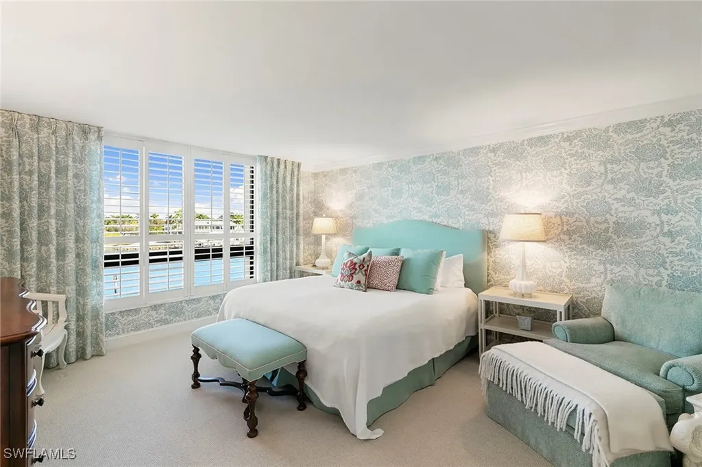 2400 Gulf Shore Boulevard N Naples FL 34103