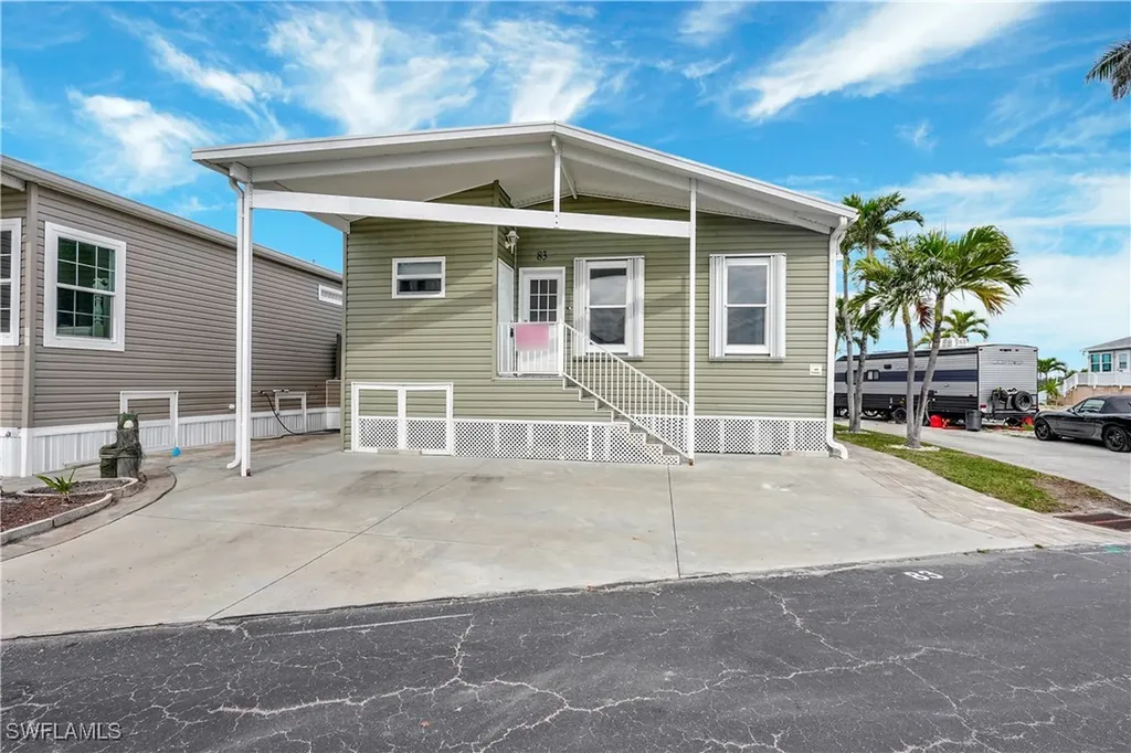 83 Blackbeard Way Fort Myers Beach FL 33931
