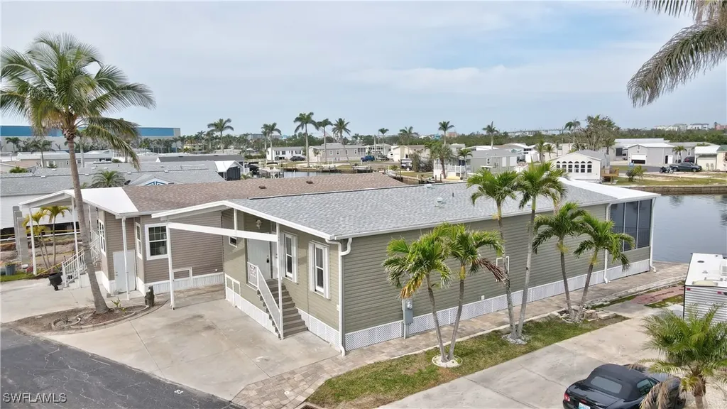 83 Blackbeard Way Fort Myers Beach FL 33931