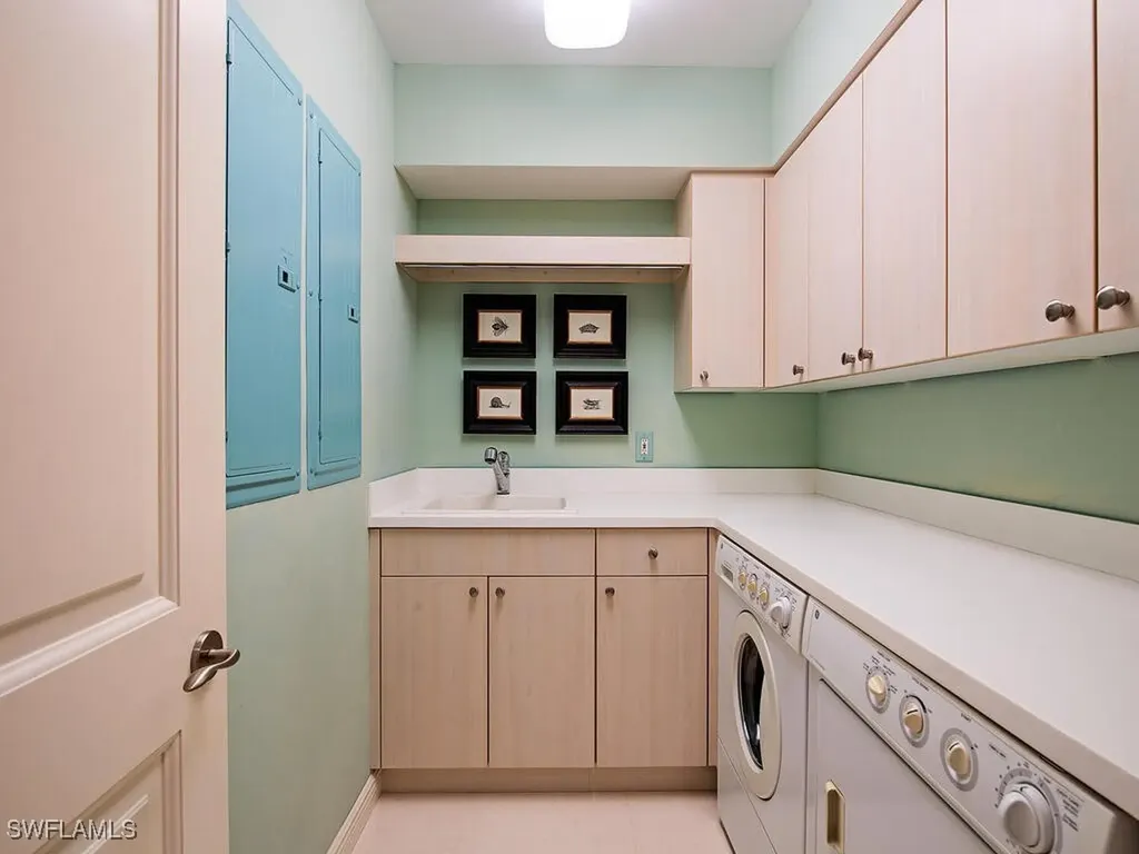 5051 Pelican Colony Boulevard Bonita Springs FL 34134